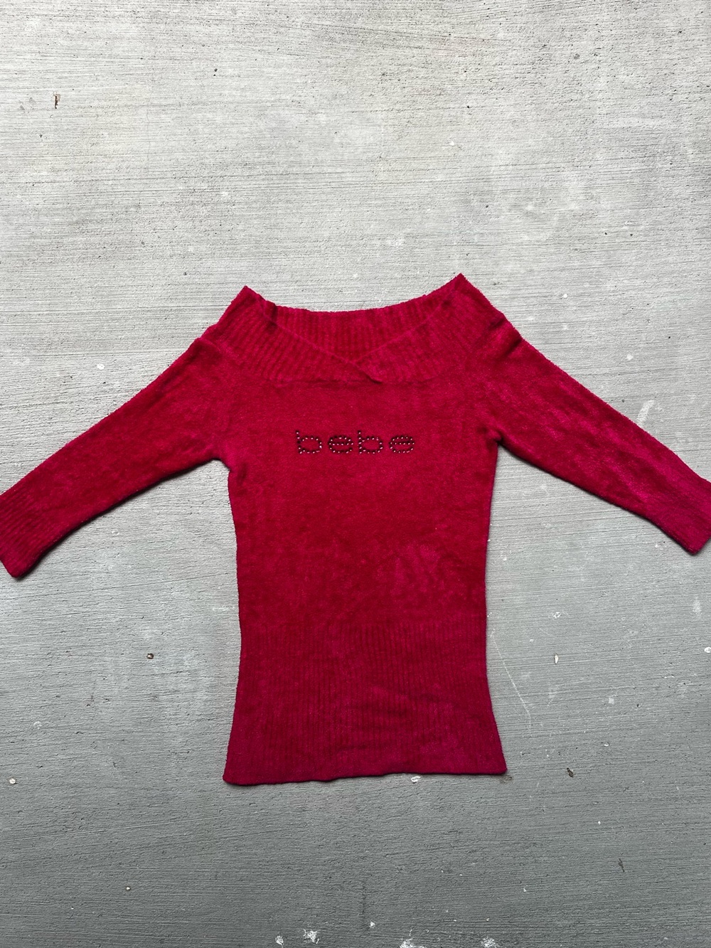 Vintage bebe Fuchsia Off-the-Shoulder Sweater
